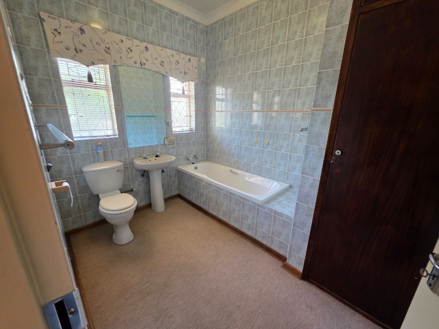 4 Bedroom Property for Sale in Dan Pienaar Free State